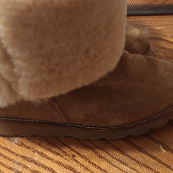 Brown and Cream Shearling Boots - Picture 11 of 11
